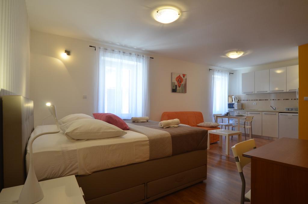 Apartment Casa Nova Rovinj Exteriör bild